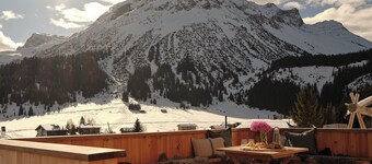 Beautiful ski-in ski-out chalet in Lech - Sonnenhof