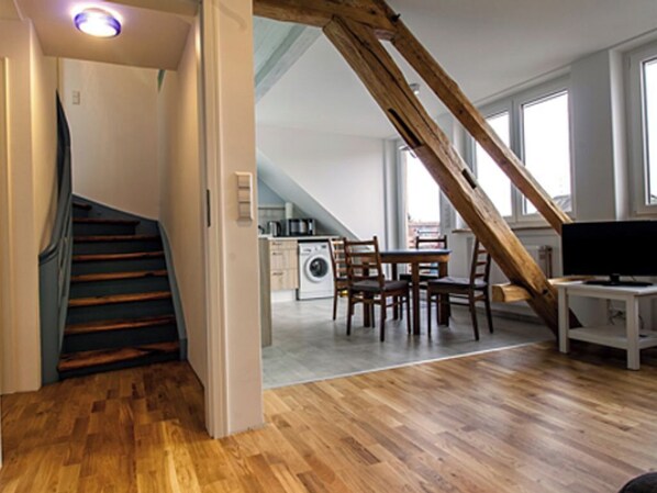 Luokittelematon kuva, 1 kautta 12, painike