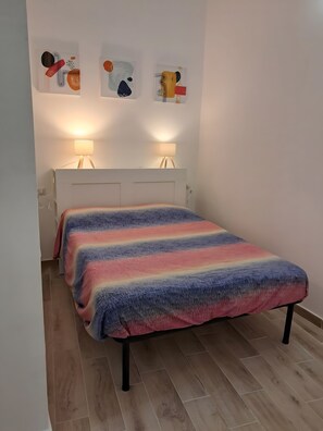 Iron/ironing board, bed sheets - Apartment 'Il Decimomiglio' with Balcony (Decimomannu)