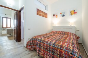 Ferros/tábuas de passar roupa, roupa de cama