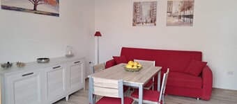 Apartment 'Il Decimomiglio' with Balcony