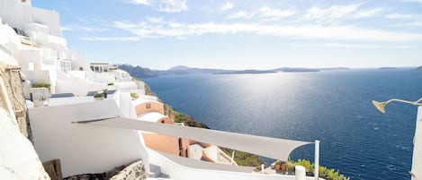 Panoramic Suite, Hot Tub, Sea View | Terrace/patio