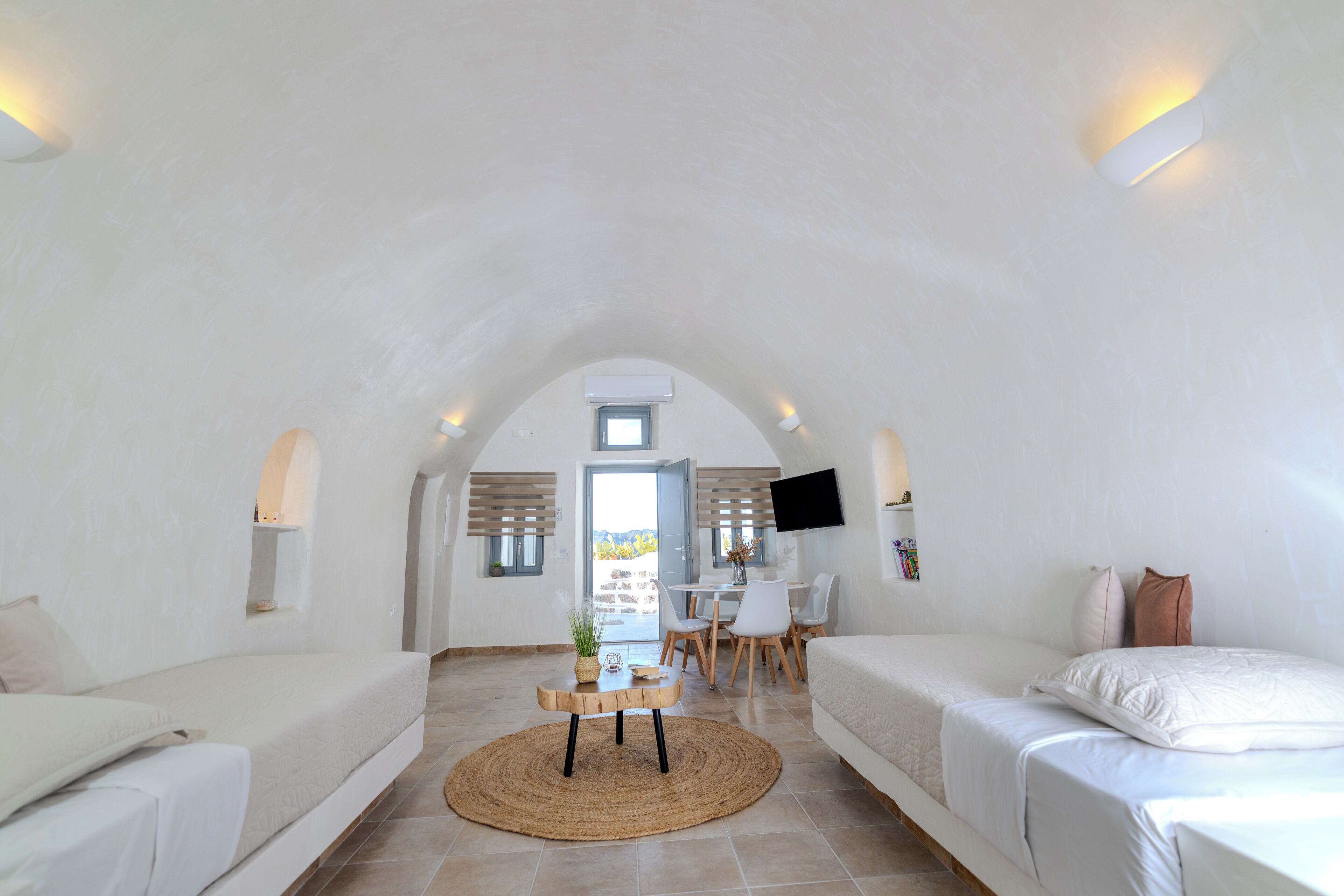 Deluxe Villa, 1 Bedroom, Hot Tub, Sea View | Living area