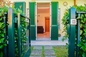 Exterior detail - Bellagio Infinity Apartment (Bellagio)