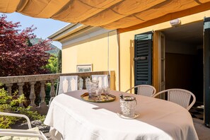 Outdoor dining - Emilia Classic Charme (Bellagio)