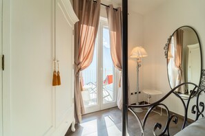 Interior - Ritzy Ka'Doro Lakeview (Nesso)