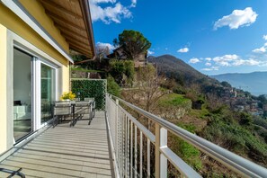 Luokittelematon kuva, 4 kautta 42, painike