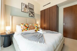 Leilighet – deluxe | Sengetøy av topp kvalitet, memory foam-senger og safe på rommet