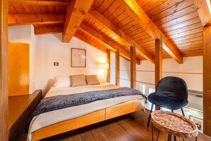 صورة غير مصنفة، 5 من 23، زرّ