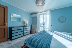 Unclassified image, 3 of 45, button