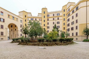 Exterior - Residenza Pasolini (Rome)