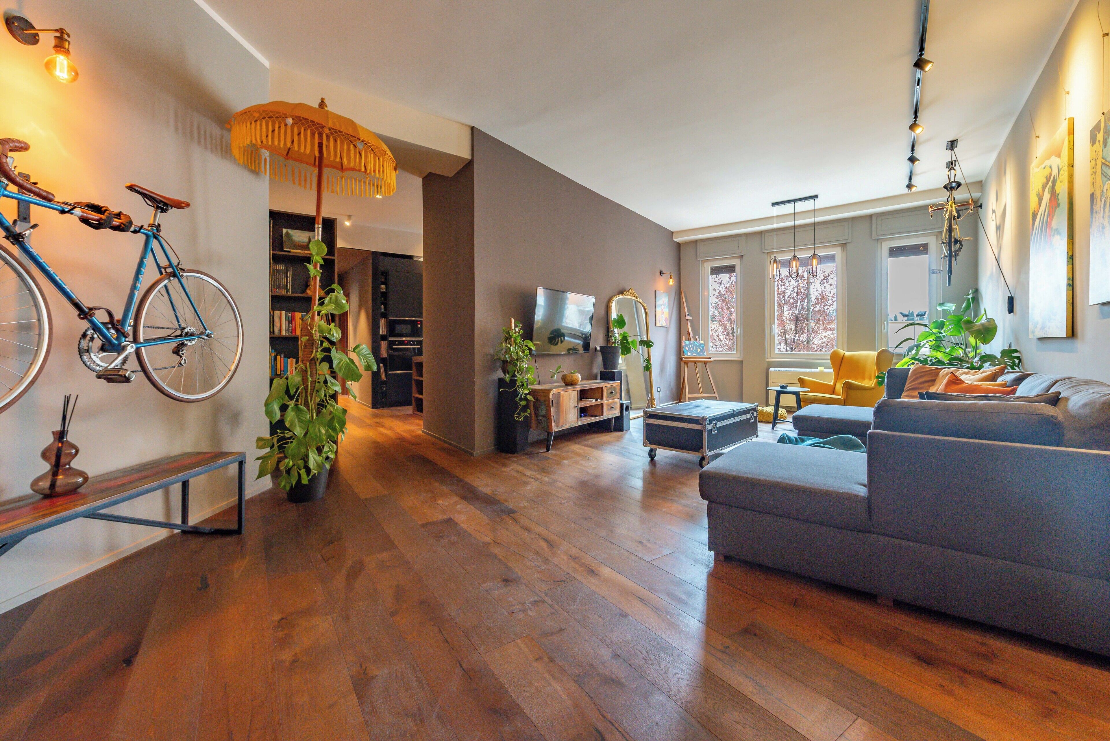 Apartment (2 Bedrooms) | Living area
