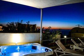 Deluxe Villa, 1 Bedroom, Jetted Tub, Sea View | Terrace/patio - Sunset Horizon Oia (Santorini)