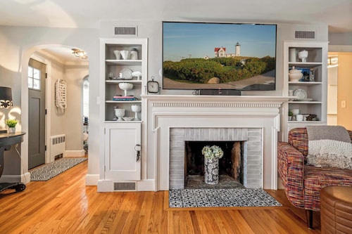 Coastal Cape Neddick