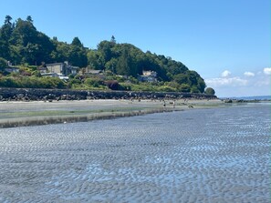 Beach nearby - North Beach Retreat Near Puget Sound (Seattle)