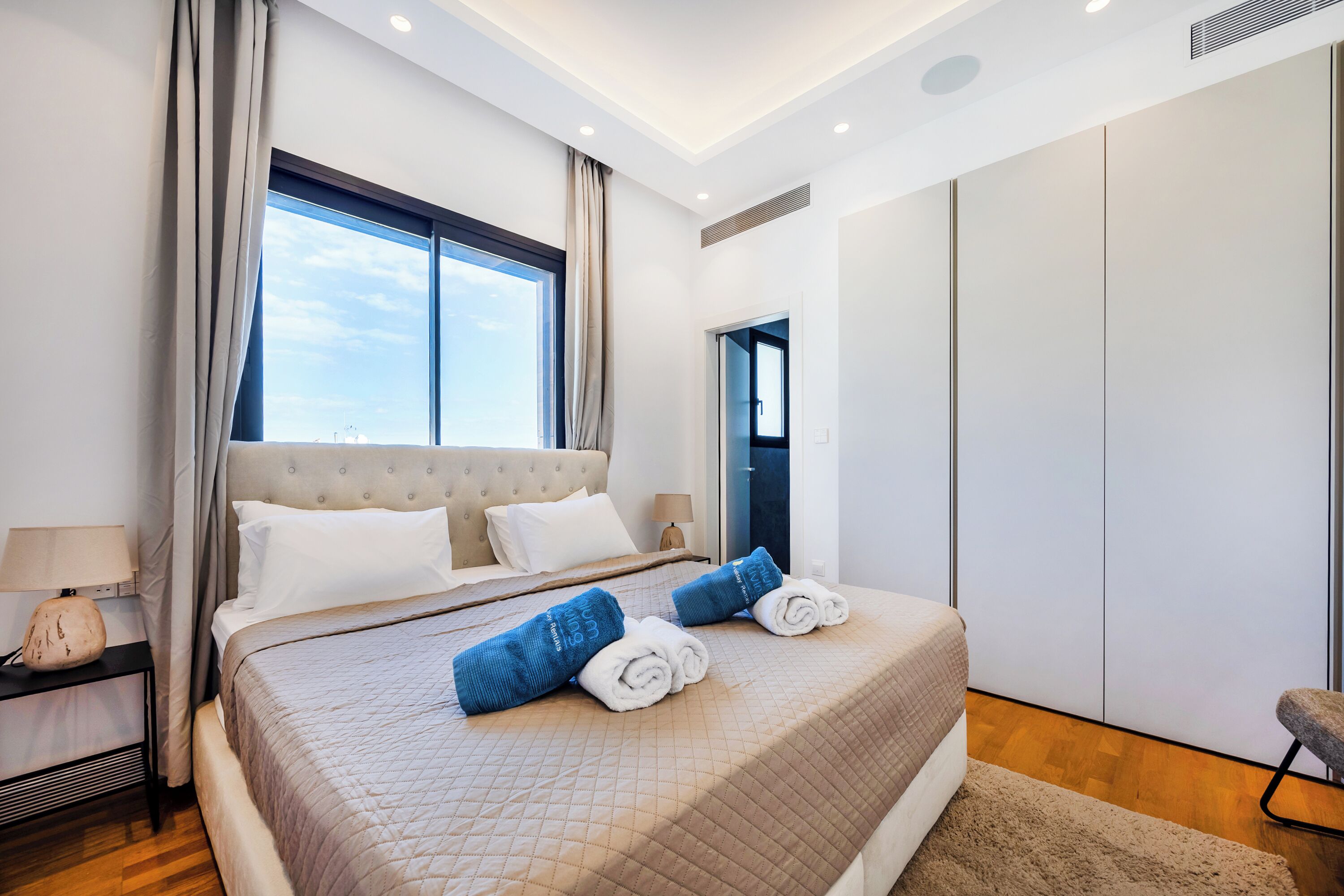 Apartment, 4 Bedrooms, Balcony, City View