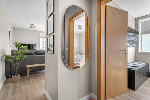 Nice two Bedroom, Downtown Apartment With Balcony