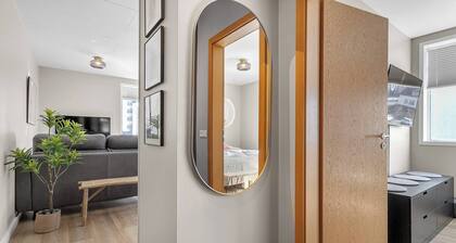 Nice two Bedroom, Downtown Apartment With Balcony