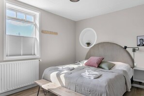 Apartment, 2 Bedrooms, Balcony - Nice two Bedroom, Downtown Apartment With Balcony (Akureyri)