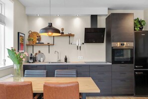 Interior - Nice two Bedroom, Downtown Apartment With Balcony (Akureyri)