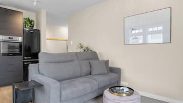 Apartment, 2 Bedrooms, Balcony | Living room