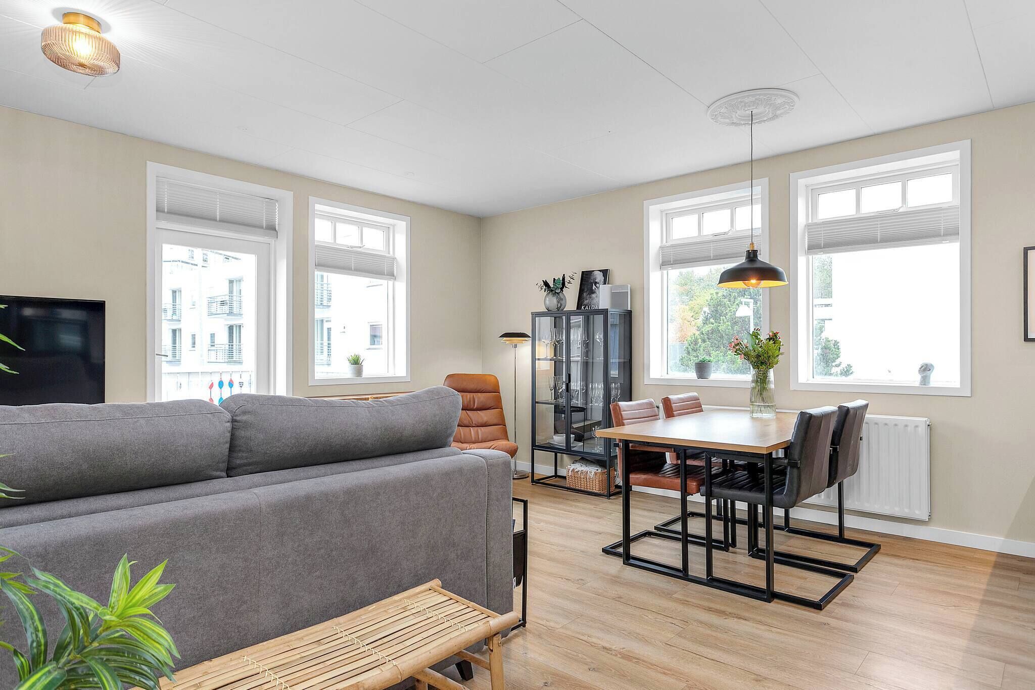 Apartment, 2 Bedrooms, Balcony | Living room