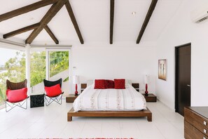 7 bedrooms, desk, free WiFi, bed sheets - Ultra-luxury beachfront villa 7BD + 8.5BA 🌊 | Sleeps 14 in Vista Mar. Private pool, jacuzzi, cinema room & BBQ terrace. Ocean views, marina access ⚓, tennis 🎾 and 24/7 gated security in an exclusive resort community. (Vista Mar)