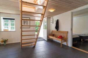 Apartment, 3 Bedrooms, Pets Allowed, Garden View | Free WiFi