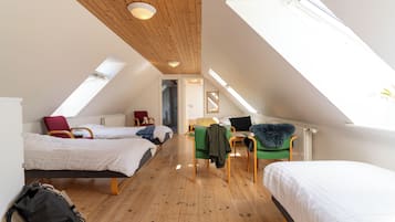 Apartment, 3 Bedrooms, Pets allowed, Garden View