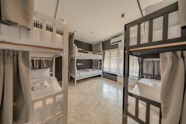 Deluxe Shared Dormitory, Non Smoking | In-room safe, blackout curtains, free WiFi