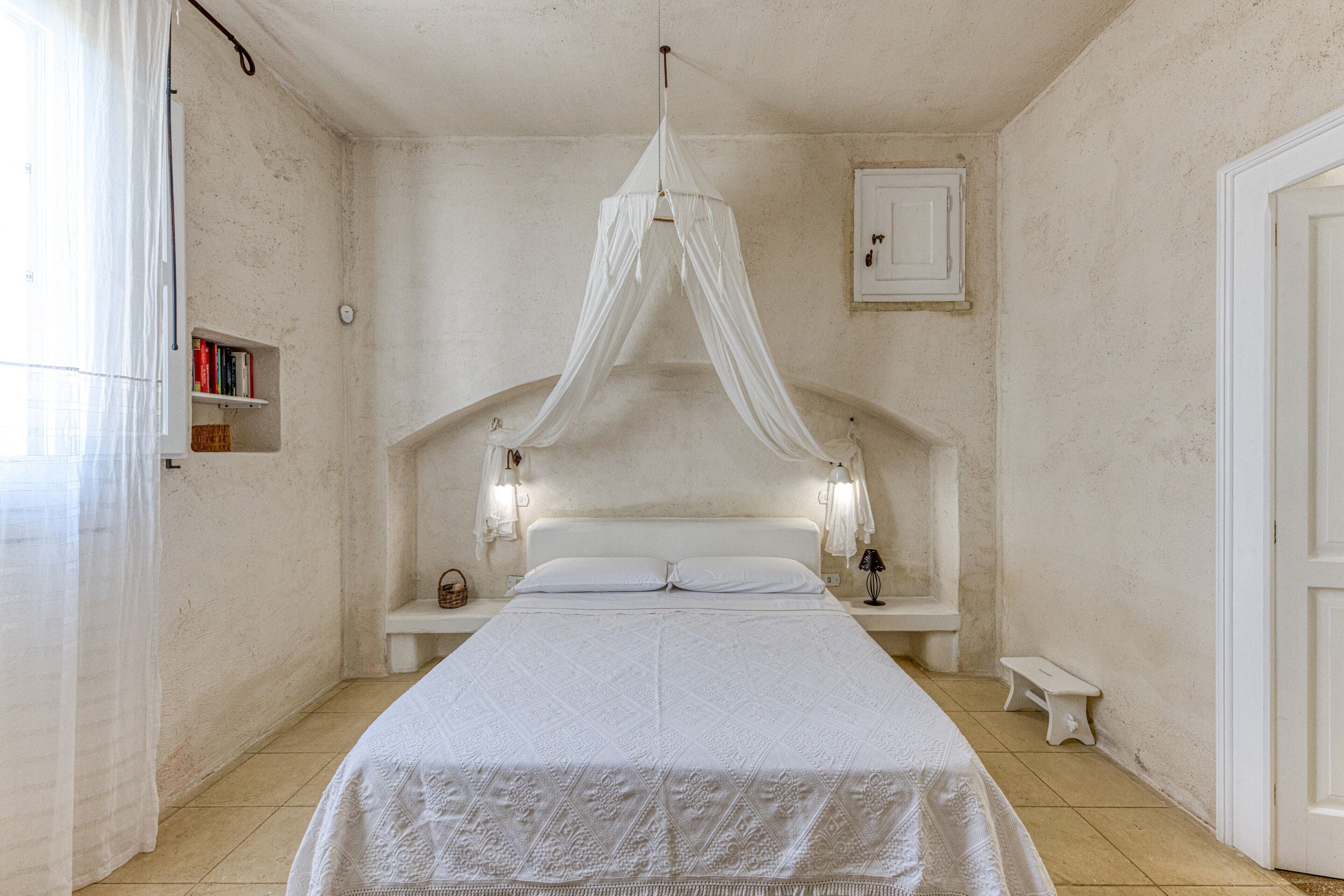 3 slaapkamers, een strijkplank/strijkijzer, wifi, beddengoed
