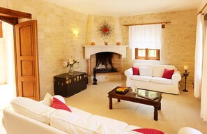 TV - Idyllic Stone House for Two with Charming Gardens near Taverna (Arkadi)