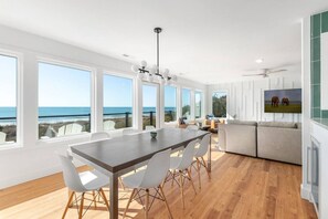 Dining - Ocean Immersion|Oceanfront·Private Boardwalk·PKS (Pine Knoll Shores)