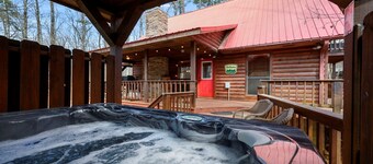 Kodiak Bear-hot Tub-playground-location!
