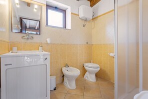 Bathroom - Casa Creuza de mä seaview and Pool (Tertenia)