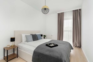 Iron/ironing board, travel cot, WiFi, bed sheets - Hawelańska 25 Poznań | Bright Apartment | Parking & Balcony (Poznań)
