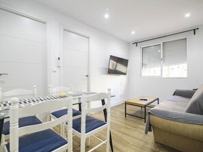 Interior - Explore Malaga from a centrally located apartment (Málaga)