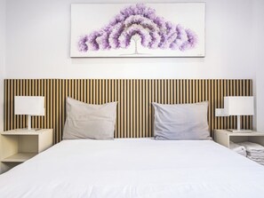 3 makuuhuonetta, silitysrauta/-lauta, Wi-Fi, vuodevaatteet
