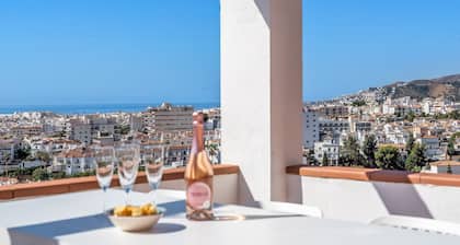 Burriana Beach – 3 Spacious Terraces with Sea Views