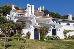 Exterior - Charming Holiday Apartment in Nerja (Nerja)