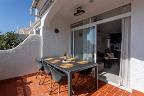 Outdoor dining - Charming Holiday Apartment in Nerja (Nerja)