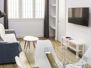 TV - Quiet corner in Malaga (Málaga)