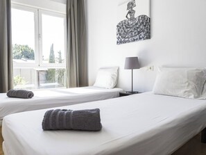 Room - Enjoy the beach just steps away (Málaga)