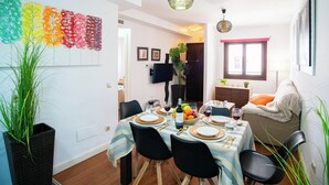 Unclassified image, 3 of 14, button - Explore Malaga on foot from this cozy apartment (Málaga)