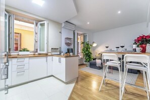 Interior - Explore Malaga from a stylish apartment (Málaga)