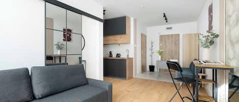 テレビ、書斎 / ワークスペース