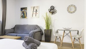 TV - Your ideal base in the heart of Malaga (Málaga)