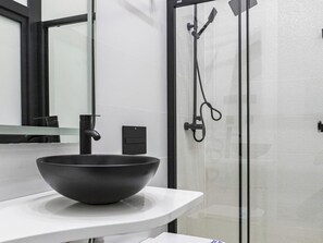 Hair dryer, towels - Luxury Apartment in Plaza de la Constitución (Málaga)