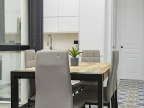 Dining - Luxury flat in Plaza de la Constitución (Málaga)
