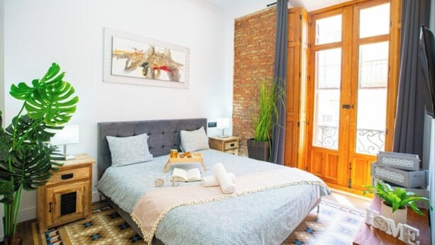 2 chambres, fer et planche à repasser, Wi-Fi, draps fournis